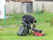 Práce na školní zahradě